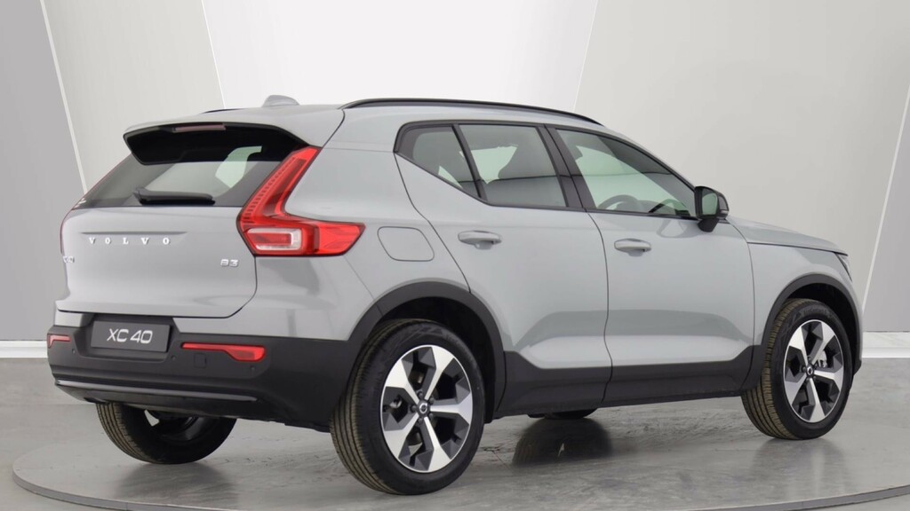 Volvo XC40 B3 P Plus Dark Park Camera, Heated Seats, Apple  #2