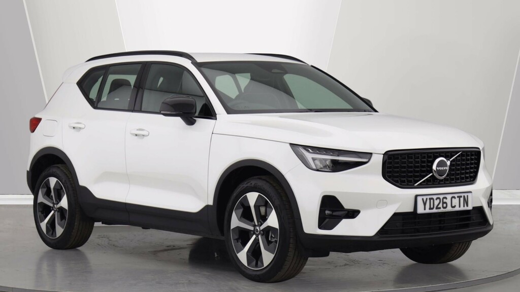 Volvo XC40 B3 P Plus Dark Park Camera, Heated Seats, Apple