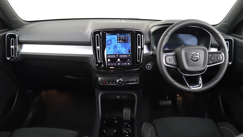 Volvo XC40 B3 P Plus Dark Park Camera, Heated Seats, Apple YK26LGR #5