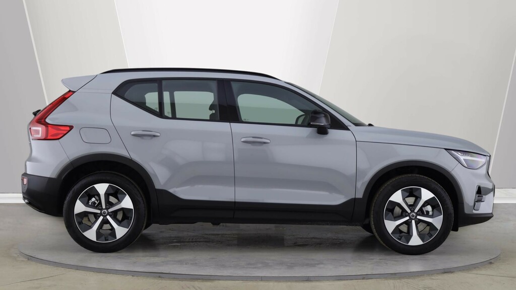 Volvo XC40 B3 P Plus Dark Park Camera, Heated Seats, Apple YK26LGR #3