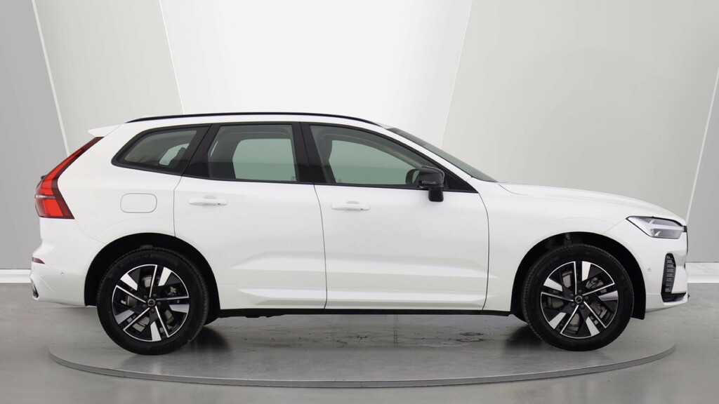 Volvo XC60 B5 P Awd Plus Dark Harmankardon Sound, 360 Cam YC26RAU #3