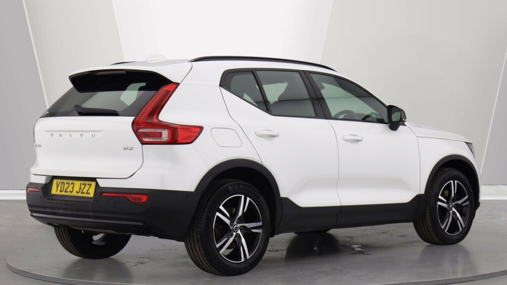 Volvo XC40 B3 P Plus Dark Park Camera, Heated Seats, Apple #2