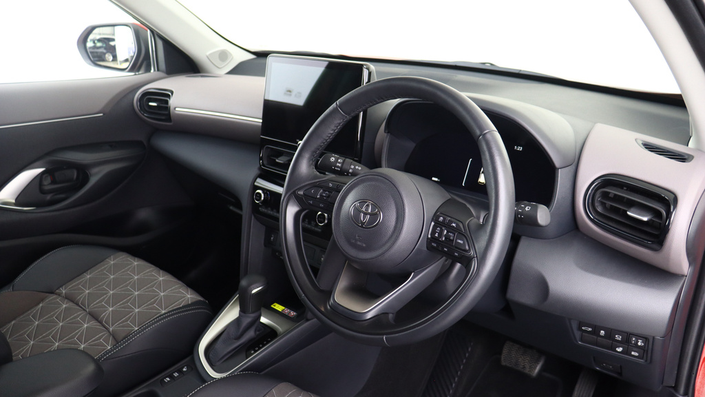 Toyota Yaris Cross 1.5 Hybrid Excel Cvt 360 Camera, Heated Seats #4
