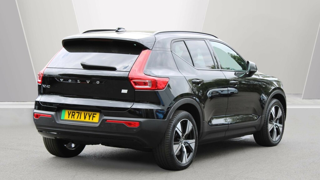 Volvo XC40 Twin Motor Plus Park Camera, Heated Seats, Apple YR71VYF #2
