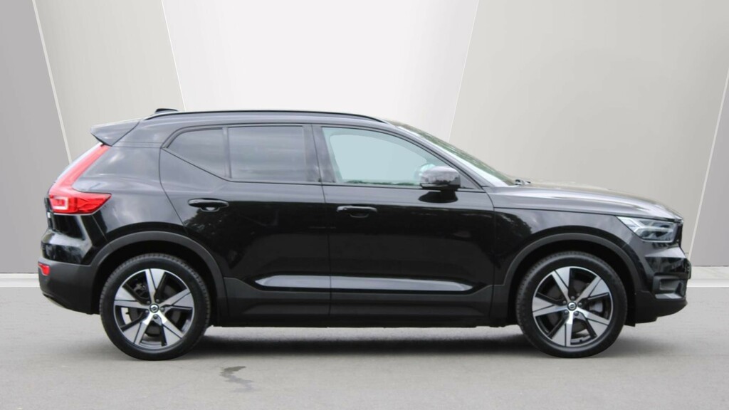 Volvo XC40 Twin Motor Plus Park Camera, Heated Seats, Apple YR71VYF #3
