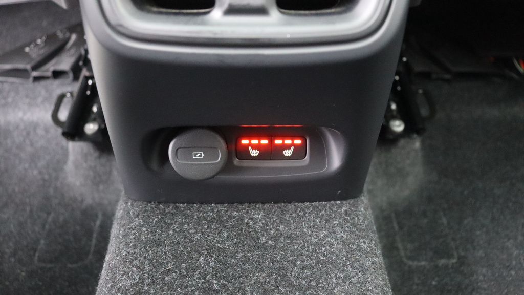 Volvo C40 Volvo Estate 300Kw Recharge Twin Ultimate 78Kwh White #45