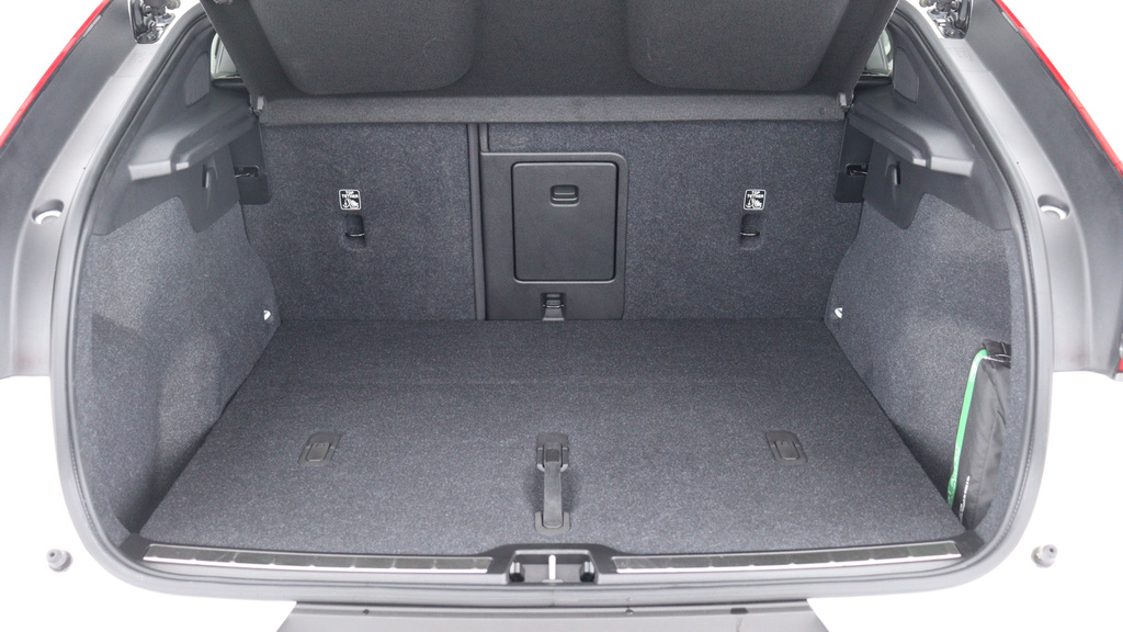 Volvo C40 Volvo Estate 300Kw Recharge Twin Ultimate 78Kwh White #13