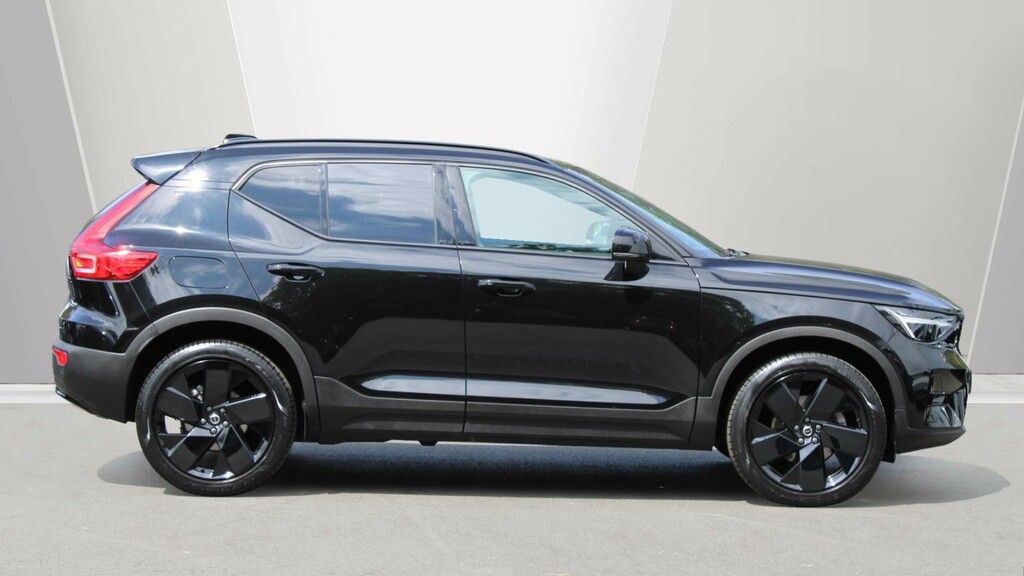 Volvo XC40 B4 P Plus Black Edition Park Camera, Heated Sea YF74VBX #3