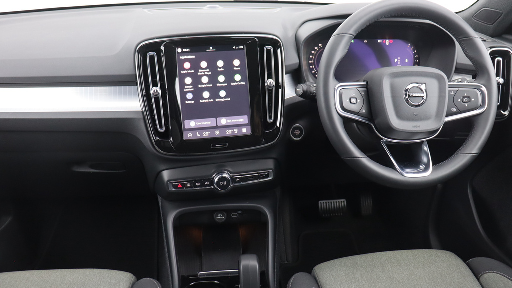 Volvo XC40 B3 P Plus Dark Park Camera, Heated Seats, Apple DG23ZGM  #5