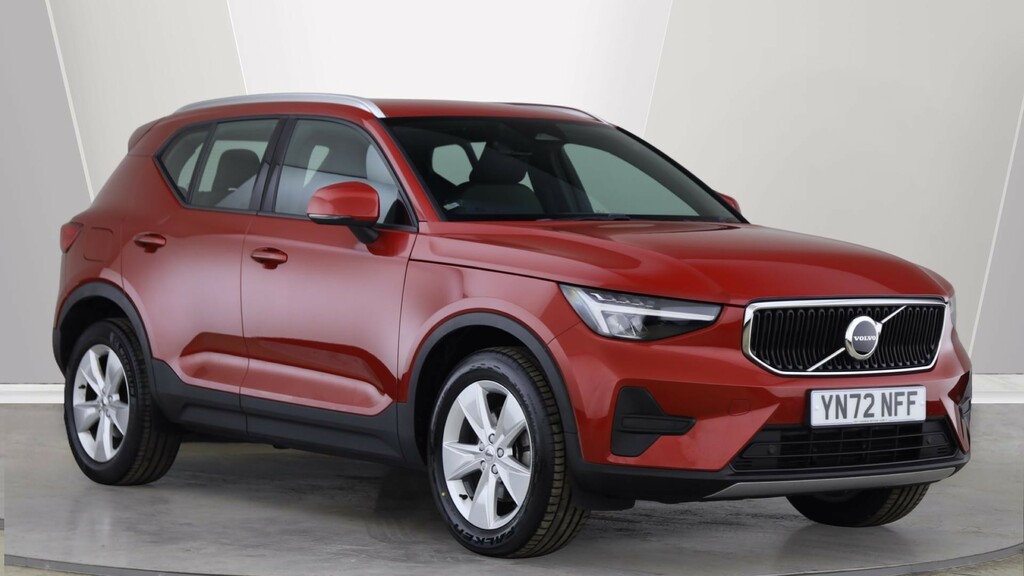Volvo XC40 B3 P Core Apple Carplay, Wireless Charging, Cru Red