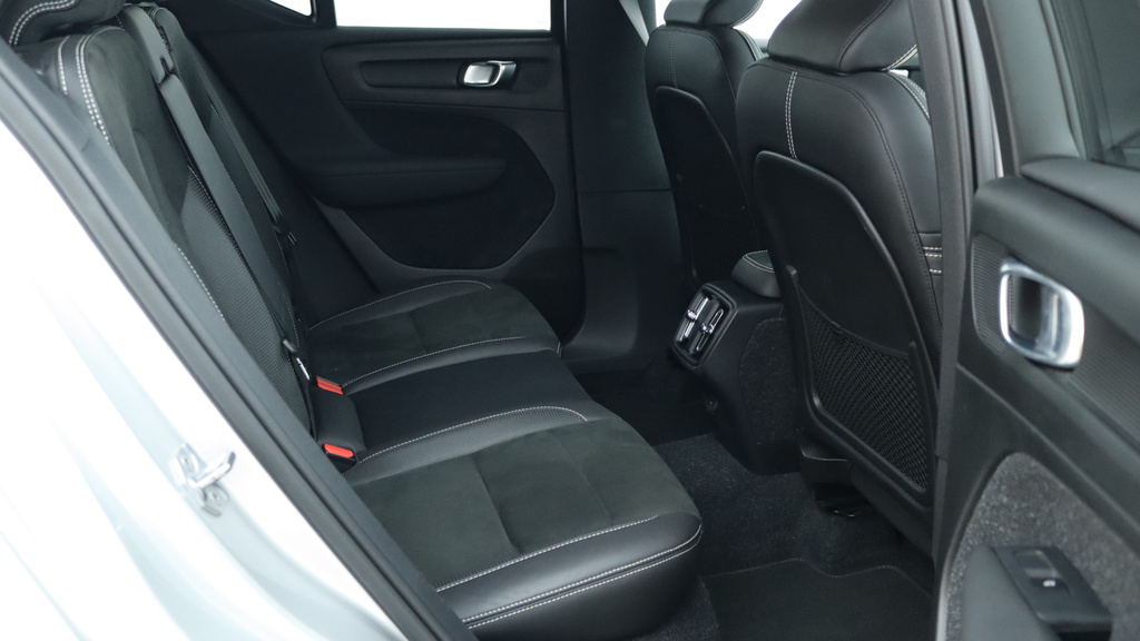 Volvo XC40 T3 R-design Park Camera, Winter Pack, Tint  #6
