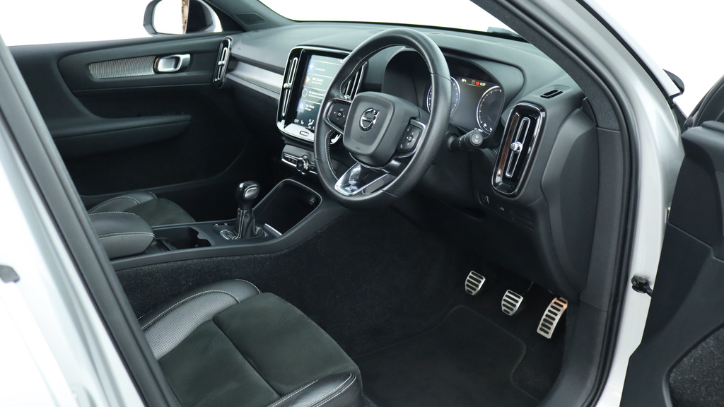 Volvo XC40 T3 R-design Park Camera, Winter Pack, Tint  #4