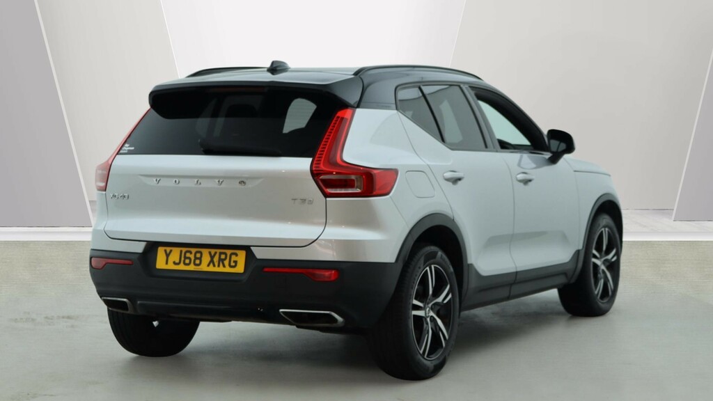Volvo XC40 T3 R-design Park Camera, Winter Pack, Tint  #2