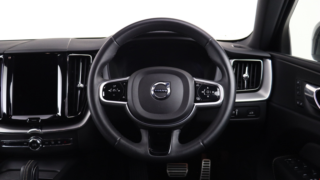 Volvo XC60 2.0 T8 Recharge Phev R Design Pro Awd #10