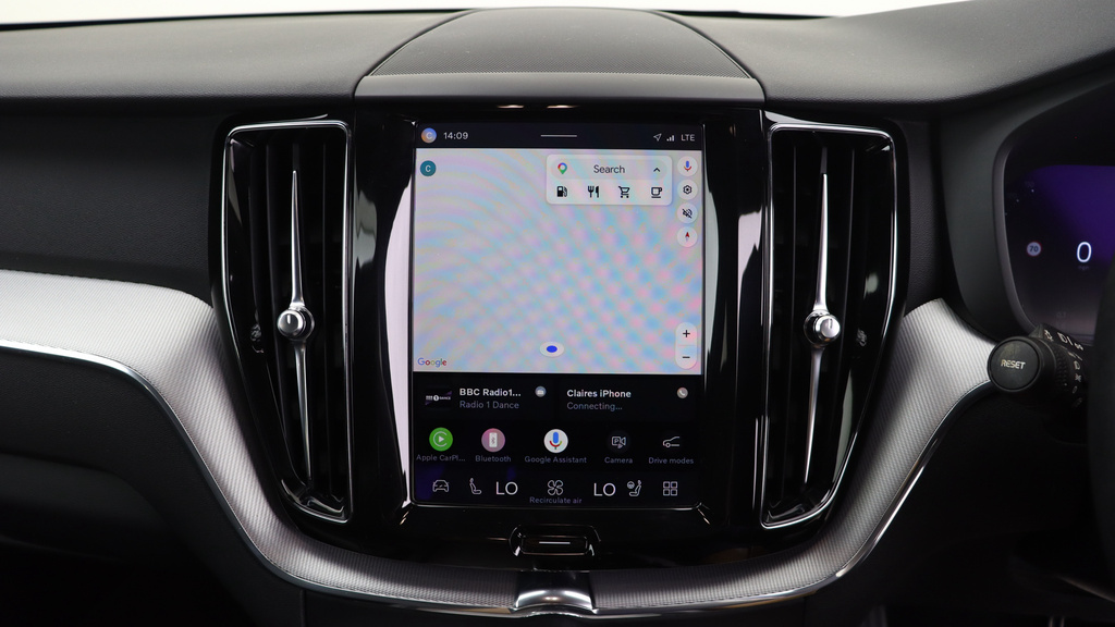 Volvo XC60 2.0 T8 Recharge Phev R Design Pro Awd #31
