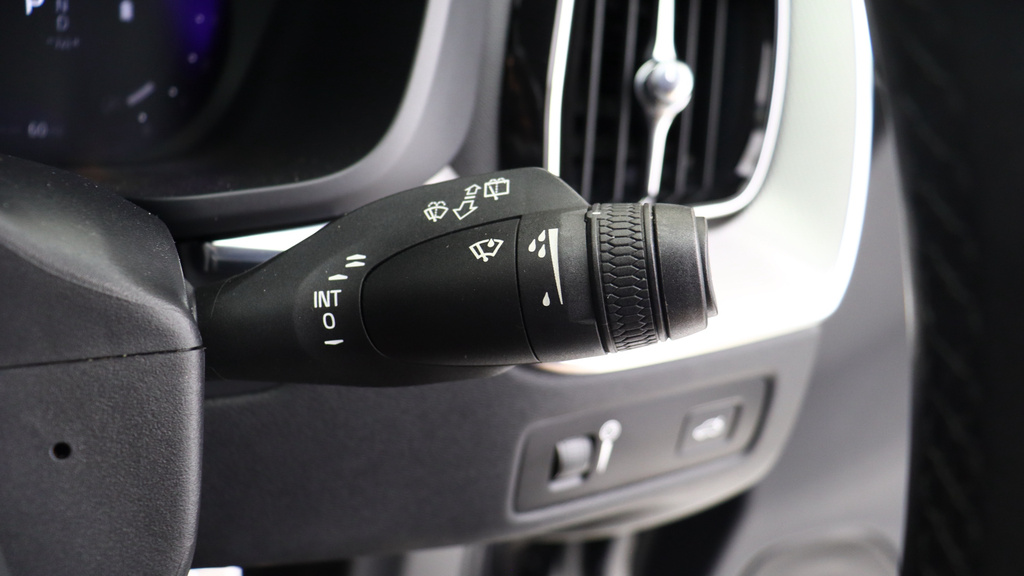 Volvo XC60 2.0 T8 Recharge Phev R Design Pro Awd #20
