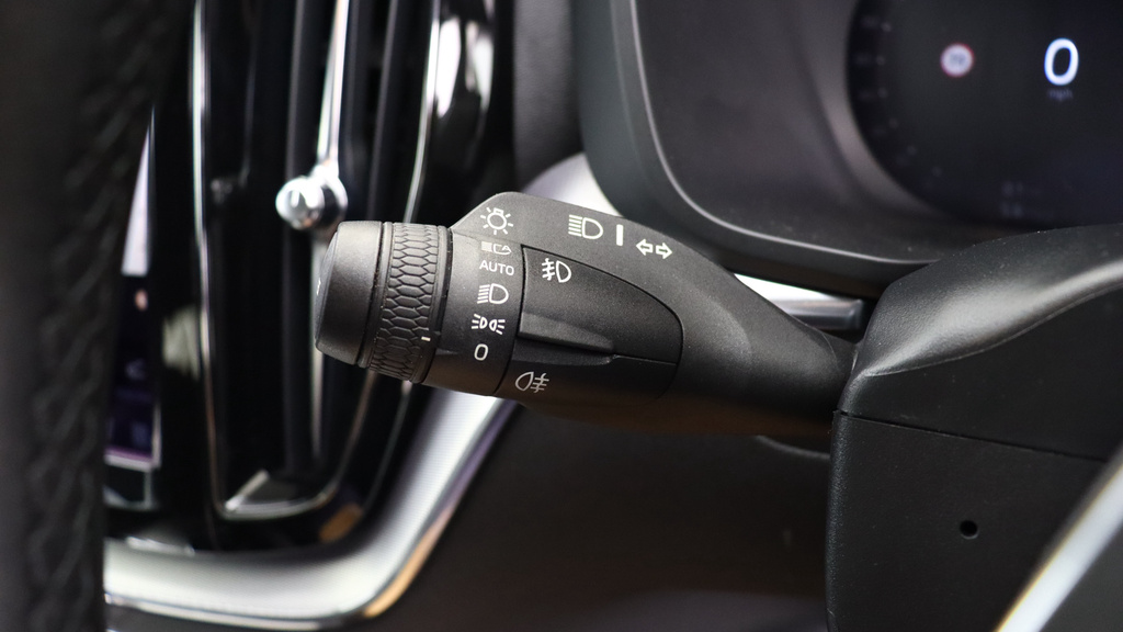 Volvo XC60 2.0 T8 Recharge Phev R Design Pro Awd #21