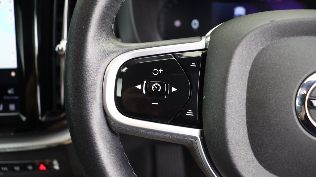Volvo XC60 2.0 T8 Recharge Phev R Design Pro Awd #19