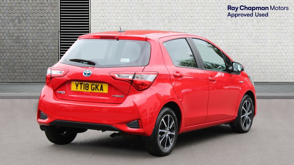 Toyota Yaris 1.5 Hybrid Icon Tech Cvt Park Camera, Cruise Cont YT18GKA #2