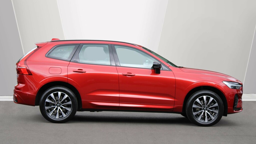 Volvo XC60 B4 D Awd Plus Dark Harmankardon Sound, 360 Cam YJ72ZBW #3
