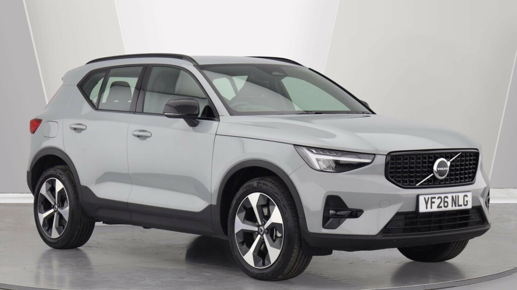 Volvo XC40 B3 P Plus Dark Park Camera, Heated Seats, Apple