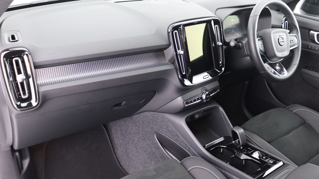Volvo XC40 2.0 B3p Core Grey #40