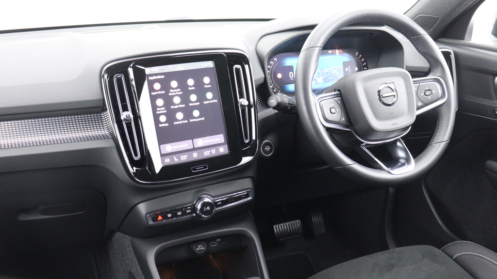 Volvo XC40 2.0 B3p Core Grey #39