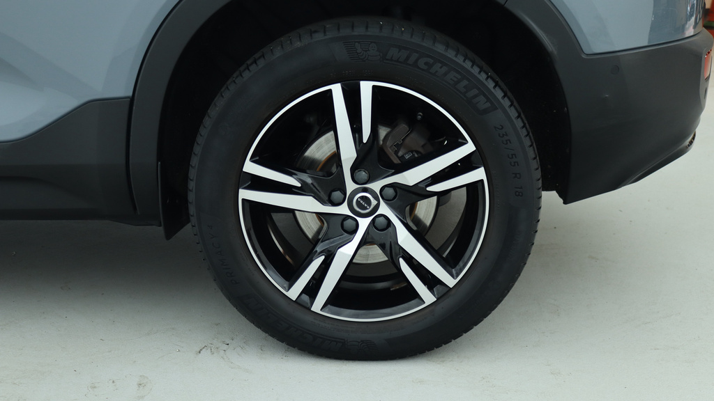 Volvo XC40 Pro Recharge Ev Red #9