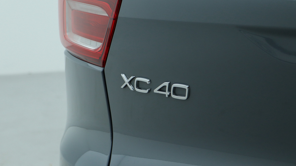 Volvo XC40 Pro Recharge Ev Red #39