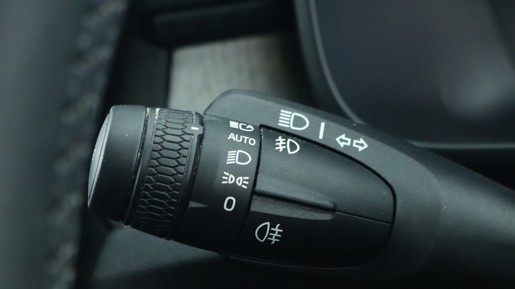 Volvo XC40 Pro Recharge Ev Red #17