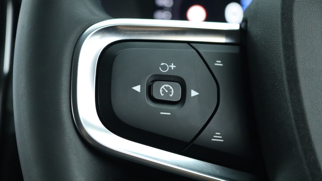 Volvo XC40 Pro Recharge Ev Red #18