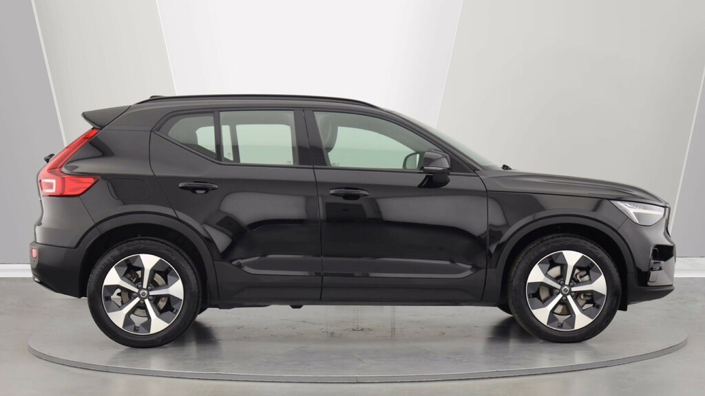 Volvo XC40 B3 P Plus Dark Park Camera, Heated Seats, Apple YG26JXM #3