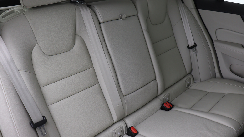 Volvo V60 B4 P Plus Dark Blond Leather, Volvo Rear Mudfla #6