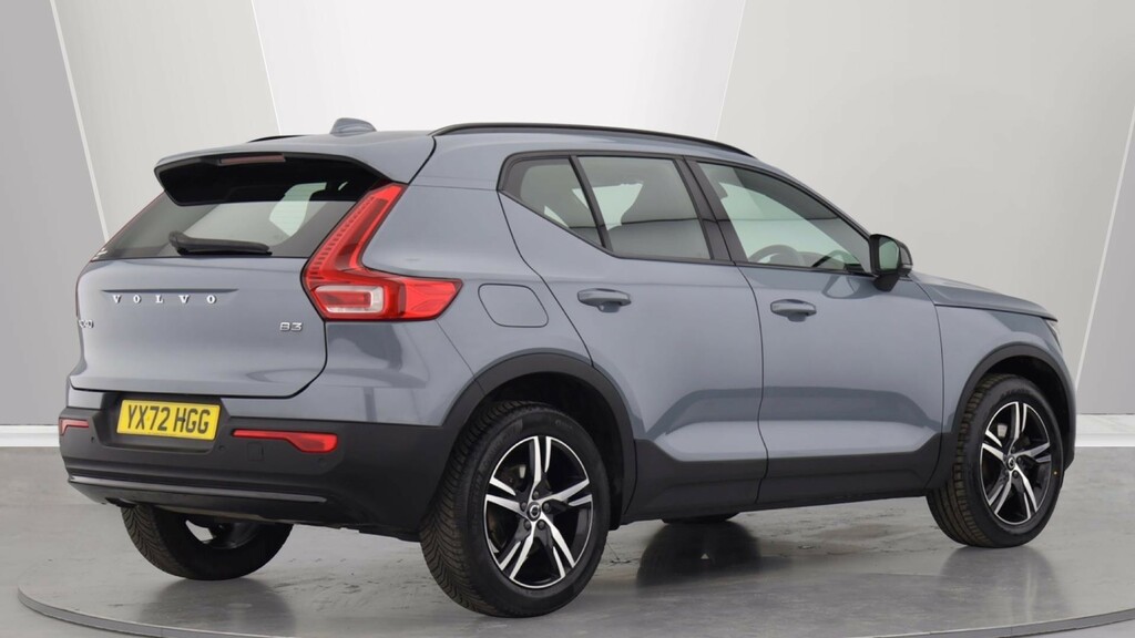 Volvo XC40 B3 P Plus Dark Park Camera, Heated Seats, Apple #2