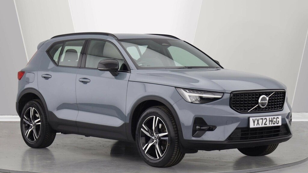 Volvo XC40 B3 P Plus Dark Park Camera, Heated Seats, Apple