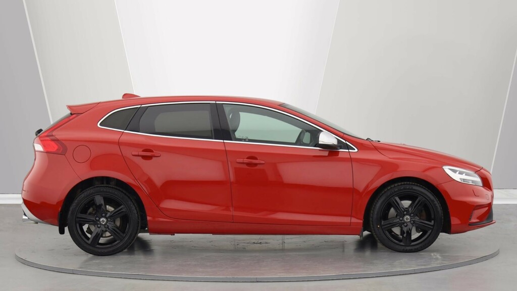 Volvo V40 D3 R-design Winter Pack, Nav Plus, Cruise KT17YWL #3
