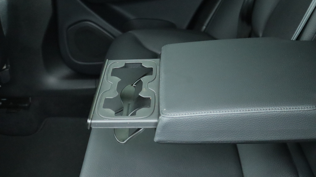 Volvo XC60 T6 Recharge Plus Grey #28