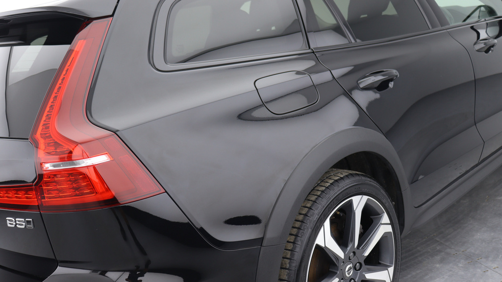 Volvo V60 Cross Country 2L Null Black #37