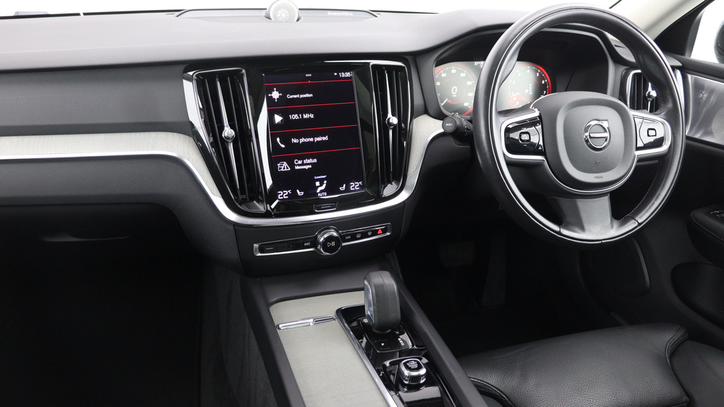 Volvo V60 Cross Country 2L Null Black #39