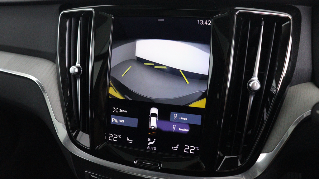 Volvo V60 Cross Country 2L Null Black #19