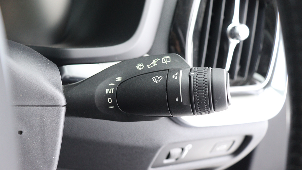 Volvo V60 Cross Country 2L Null Black #23