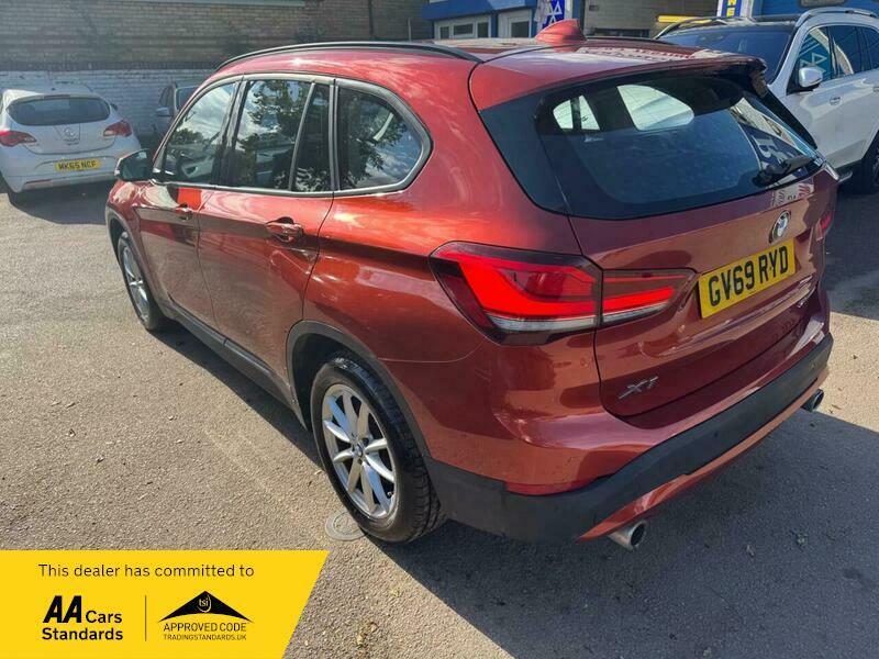 BMW X1 2.0 20I Se Dct GV69RYD Orange #4
