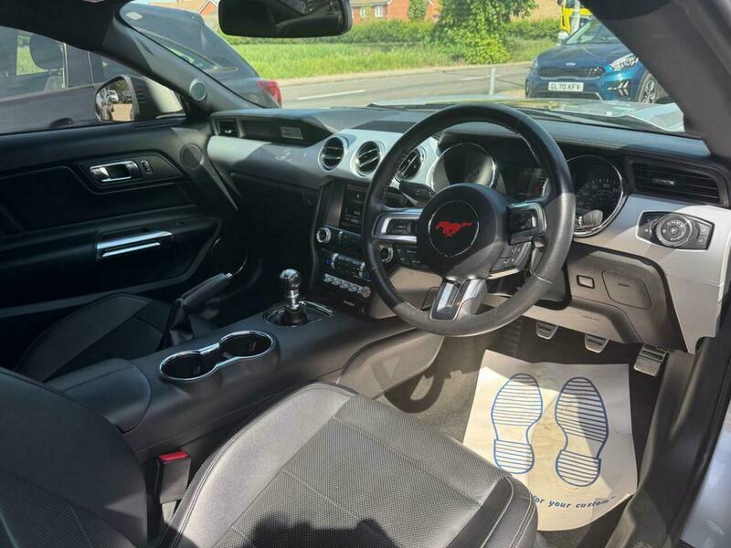 Ford Mustang 5.0 V8 Gt Fastback Silver