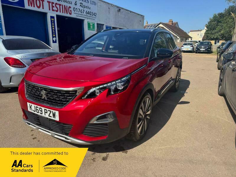 Peugeot 3008 1.6 13.2Kwh Gt E-eat Red