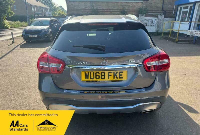 Mercedes-Benz C Class 2.1 Gla220d Sport Executive WU68FKE Grey #6