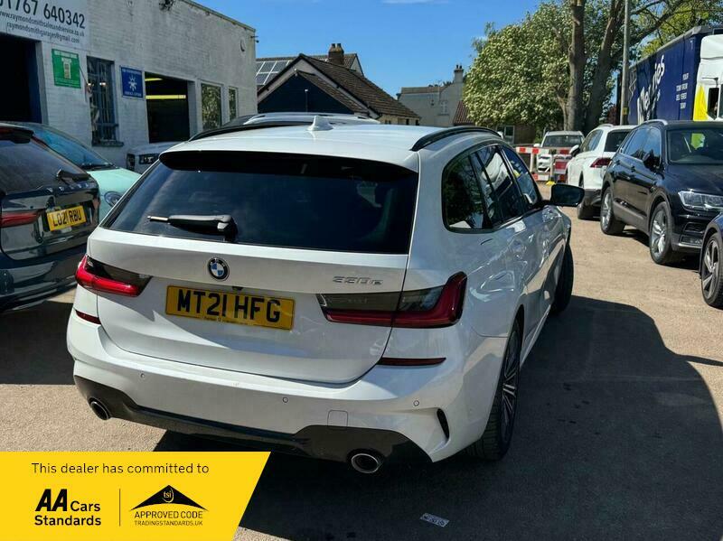 BMW 3 Series 2.0 330E 12Kwh M MT21HFG White #5