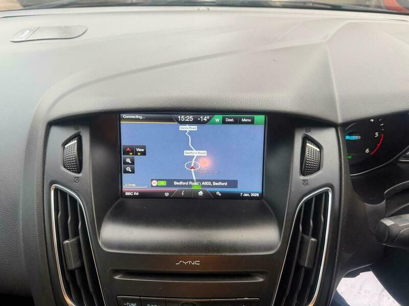 Ford Focus Estate 1.5 Tdci Zetec Euro 6 Ss 201665 White #18