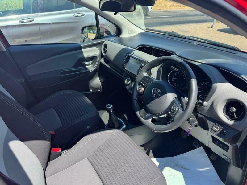 Toyota Yaris 1.5 Hybrid Gr-sport Cvt #13