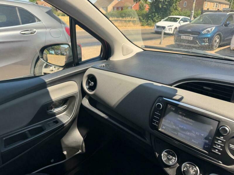 Toyota Yaris 1.5 Hybrid Gr-sport Cvt #30