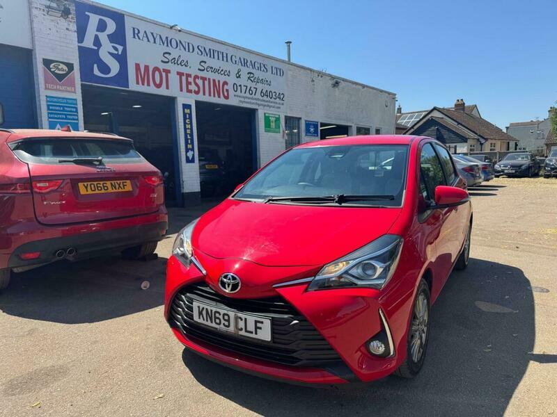 Toyota Yaris 1.5 Vvt-i Icon Euro Red